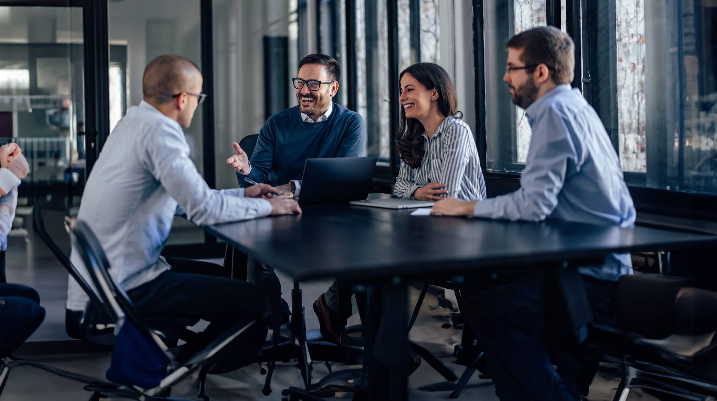 Manufacturing Communication Strategies for AL & FL 1 Real-Time Impact: Employee Communication Strategies Manufacturing Alabama/Florida Plants Use to Immediately Boost Morale